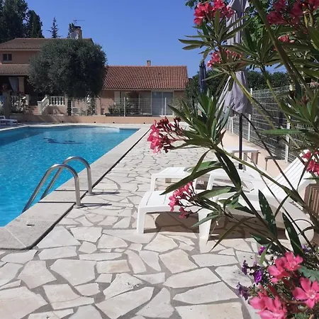 Holiday home D'ayran Saint-Quentin-la-Poterie